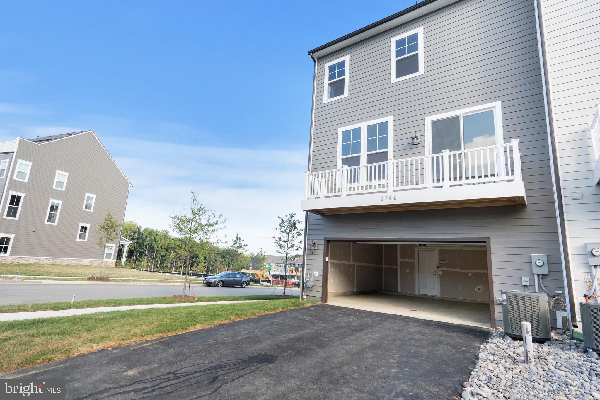 POTOMAC SHORES - Residential