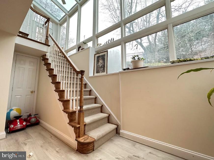 POTOMAC OUTSIDE - Residential Lease