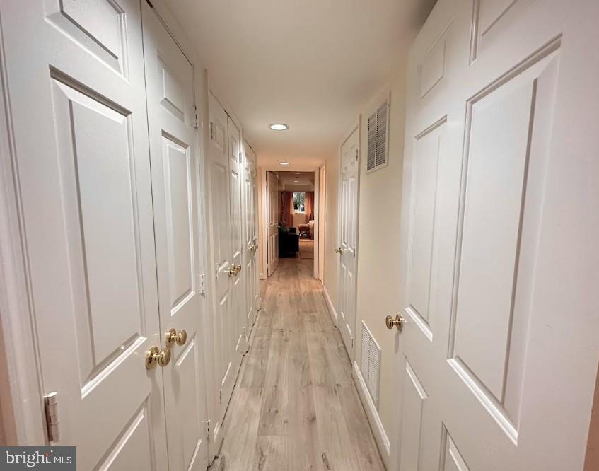 POTOMAC OUTSIDE - Residential Lease