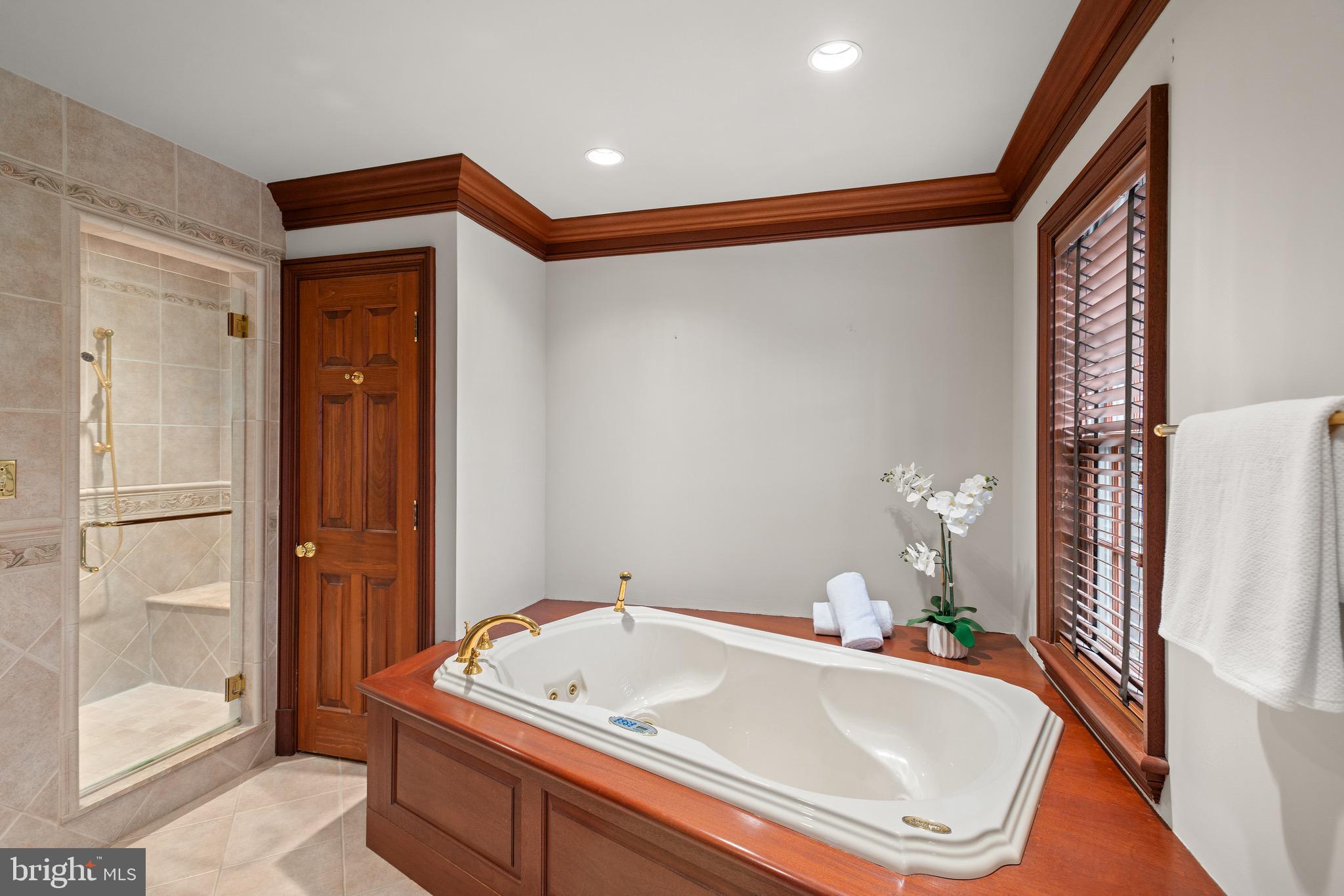 GLEN ECHO HEIGHTS - Residential