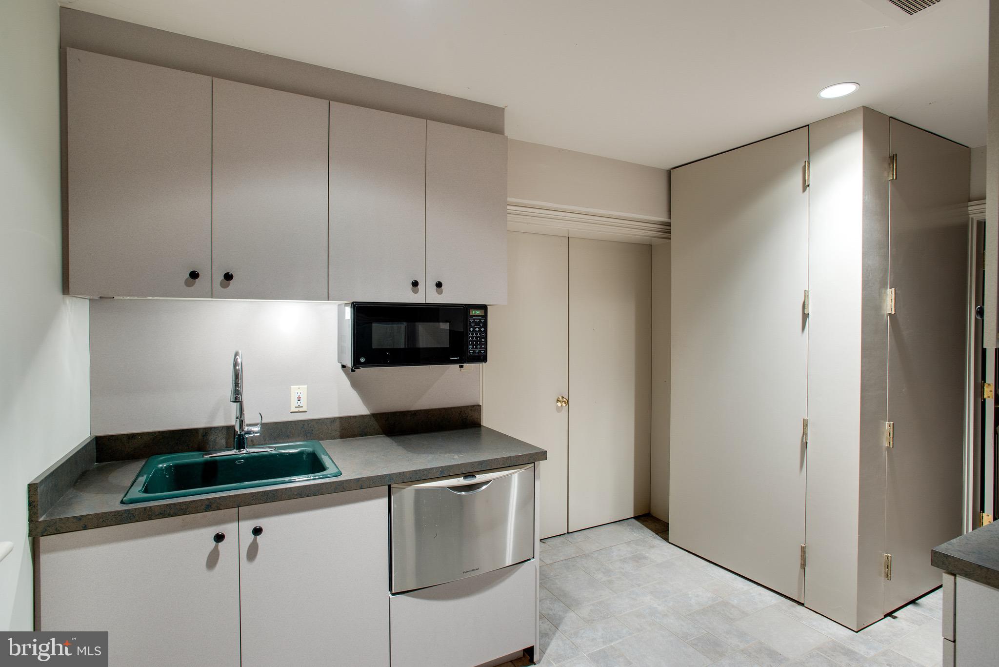 GLEN ECHO HEIGHTS - Residential