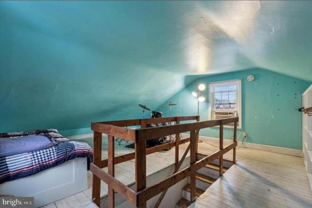 MEDIA - Residential Lease