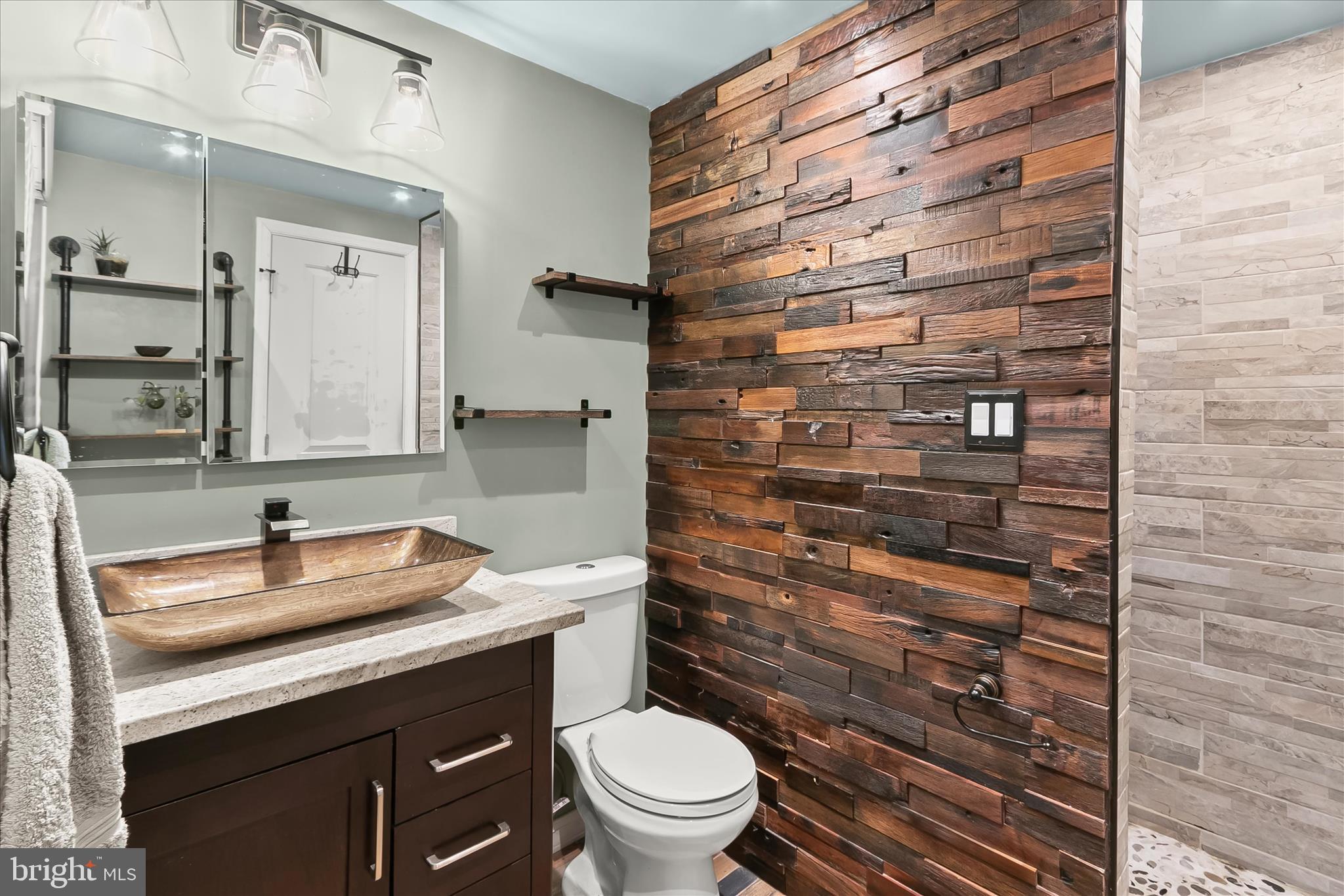 GREEN HOLLY WOODS - Residential