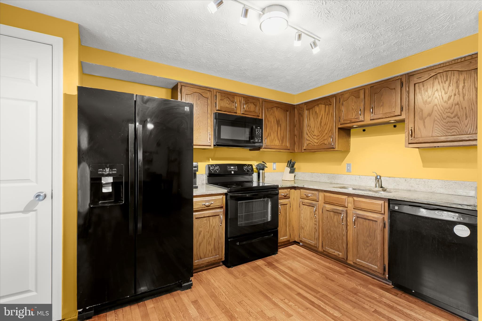 GREEN HOLLY WOODS - Residential