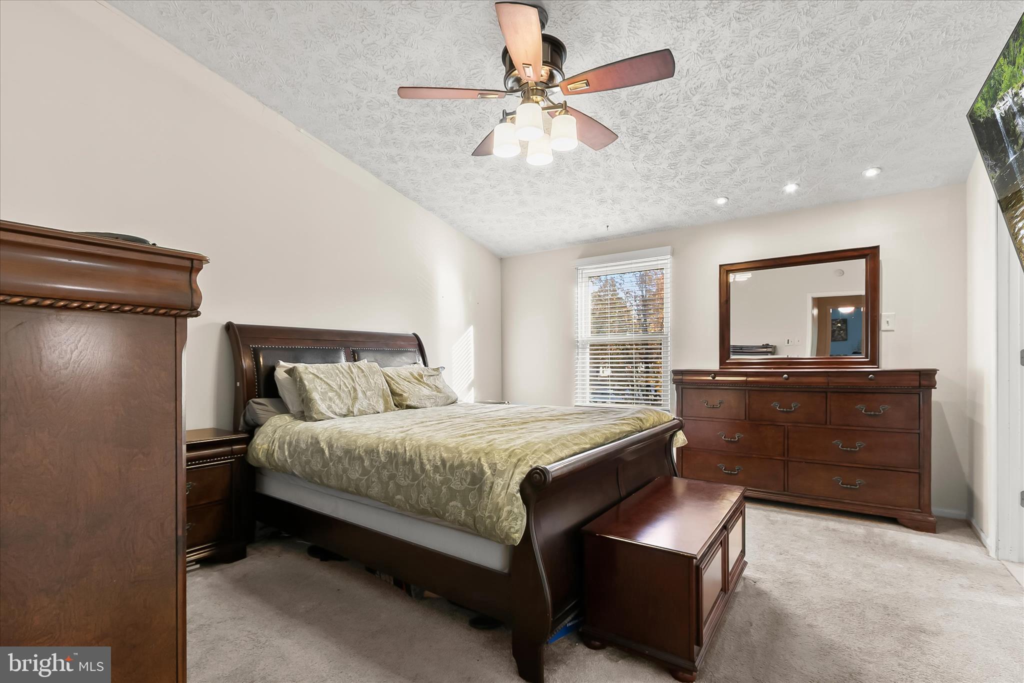 GREEN HOLLY WOODS - Residential