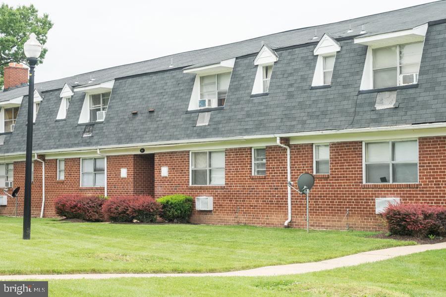 BALTIMORE HIGHLANDS - Residential Lease