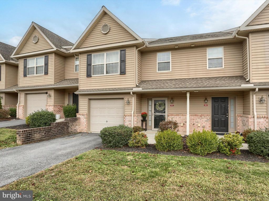 Photo of 8 Brook Side Drive, CARLISLE, PA 17013 (MLS # PACB2047974)
