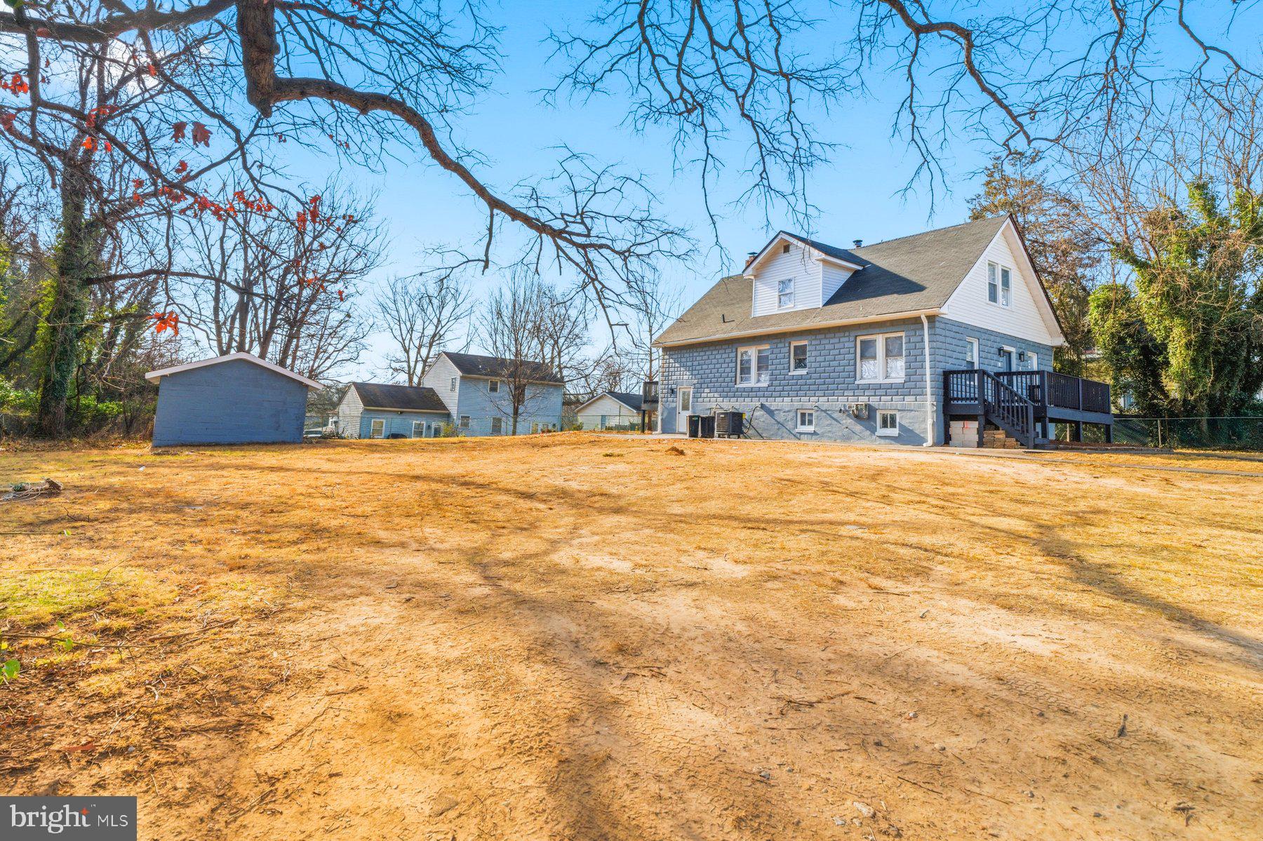 LANDSDOWNE - Residential