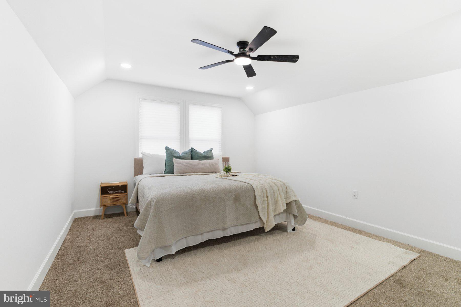 LANDSDOWNE - Residential