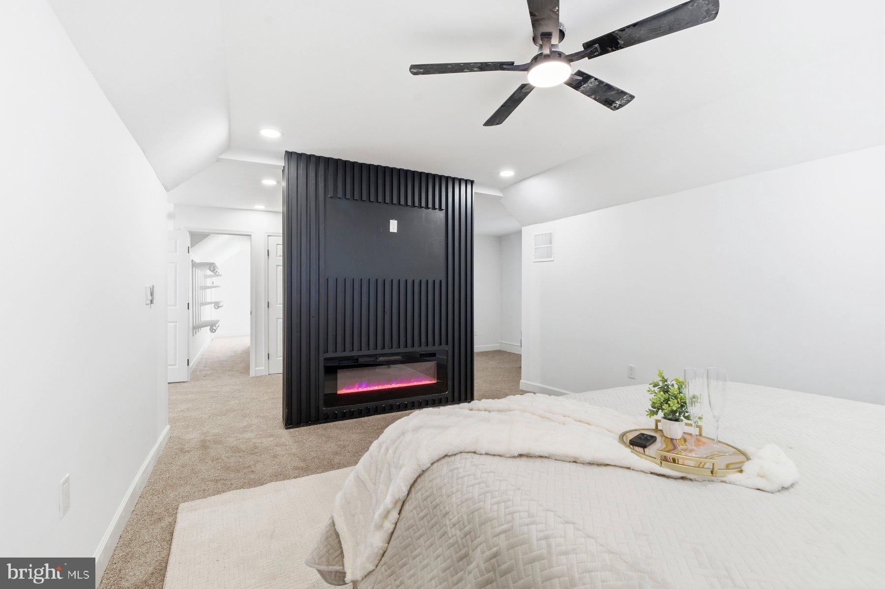 LANDSDOWNE - Residential