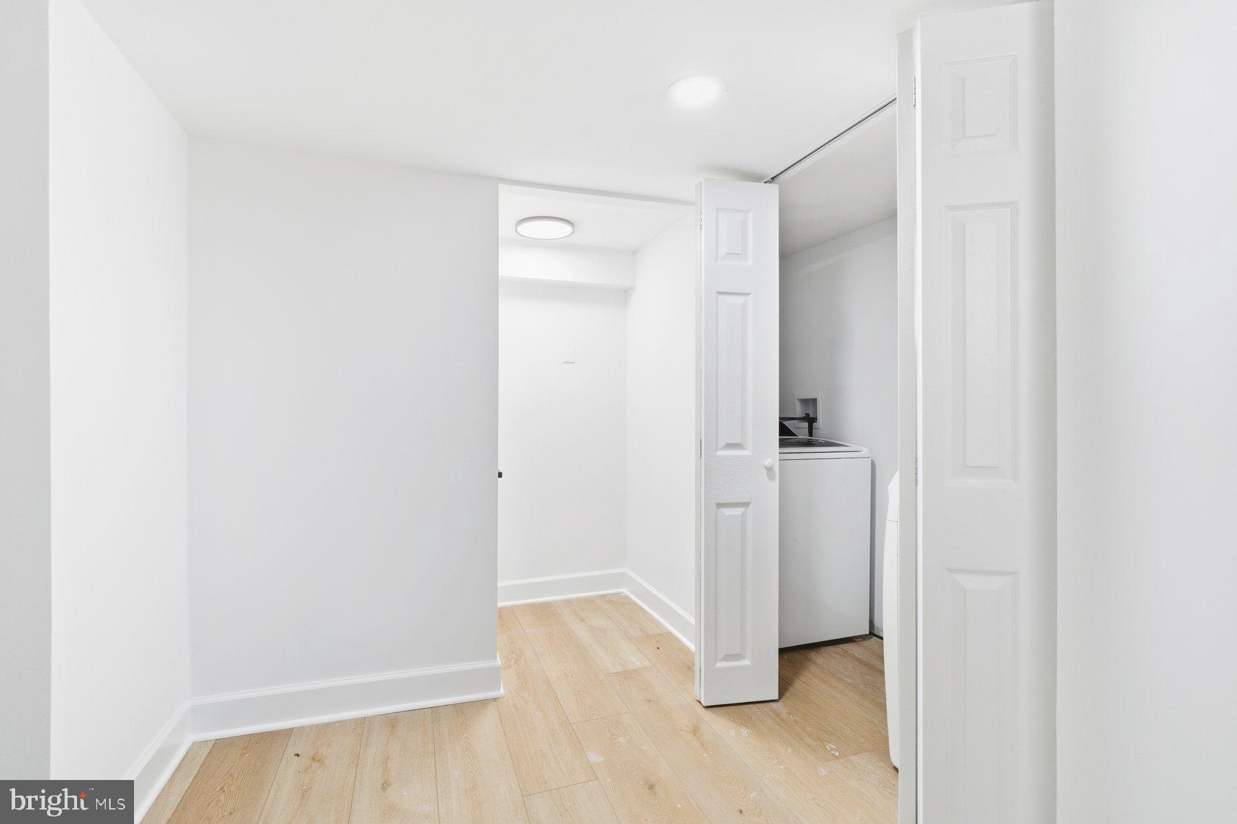 LANDSDOWNE - Residential