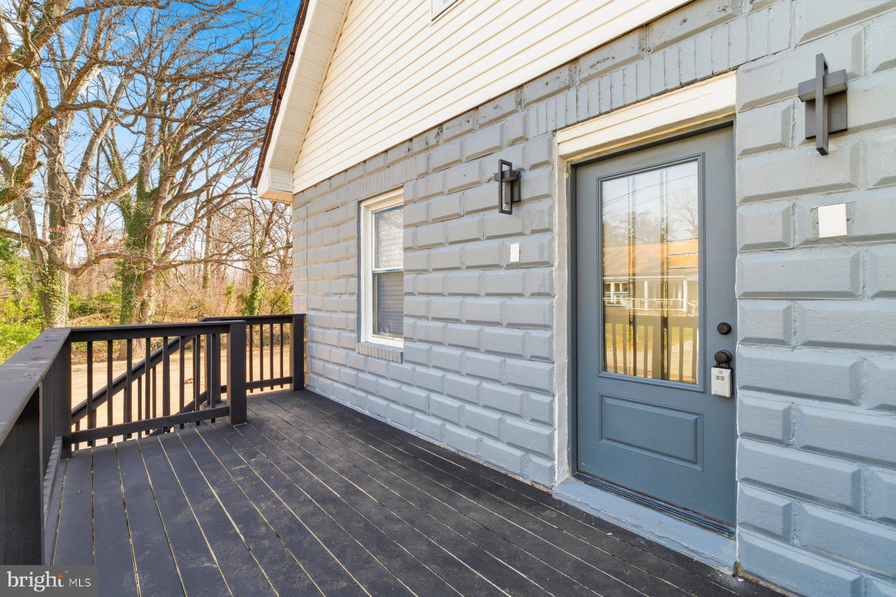 LANDSDOWNE - Residential