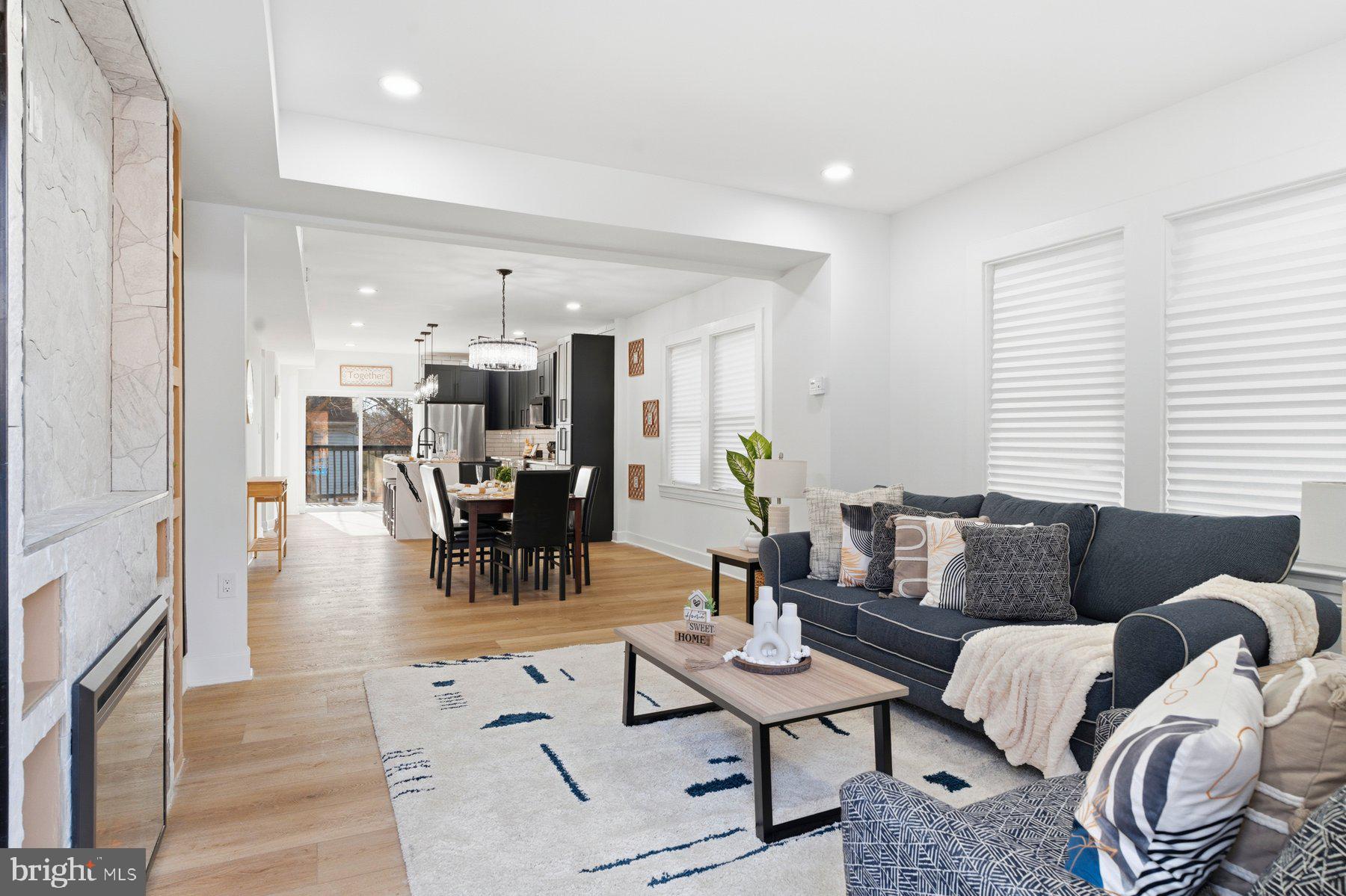 LANDSDOWNE - Residential