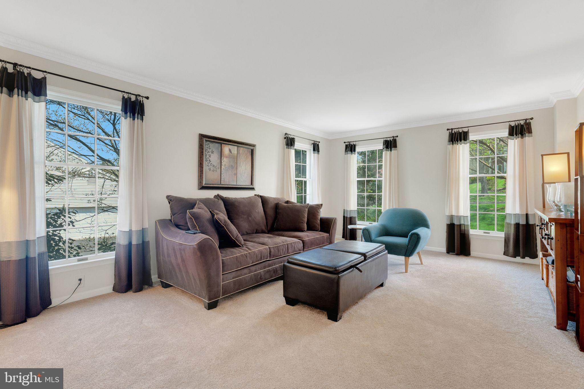 276 SPRING RUN LANE