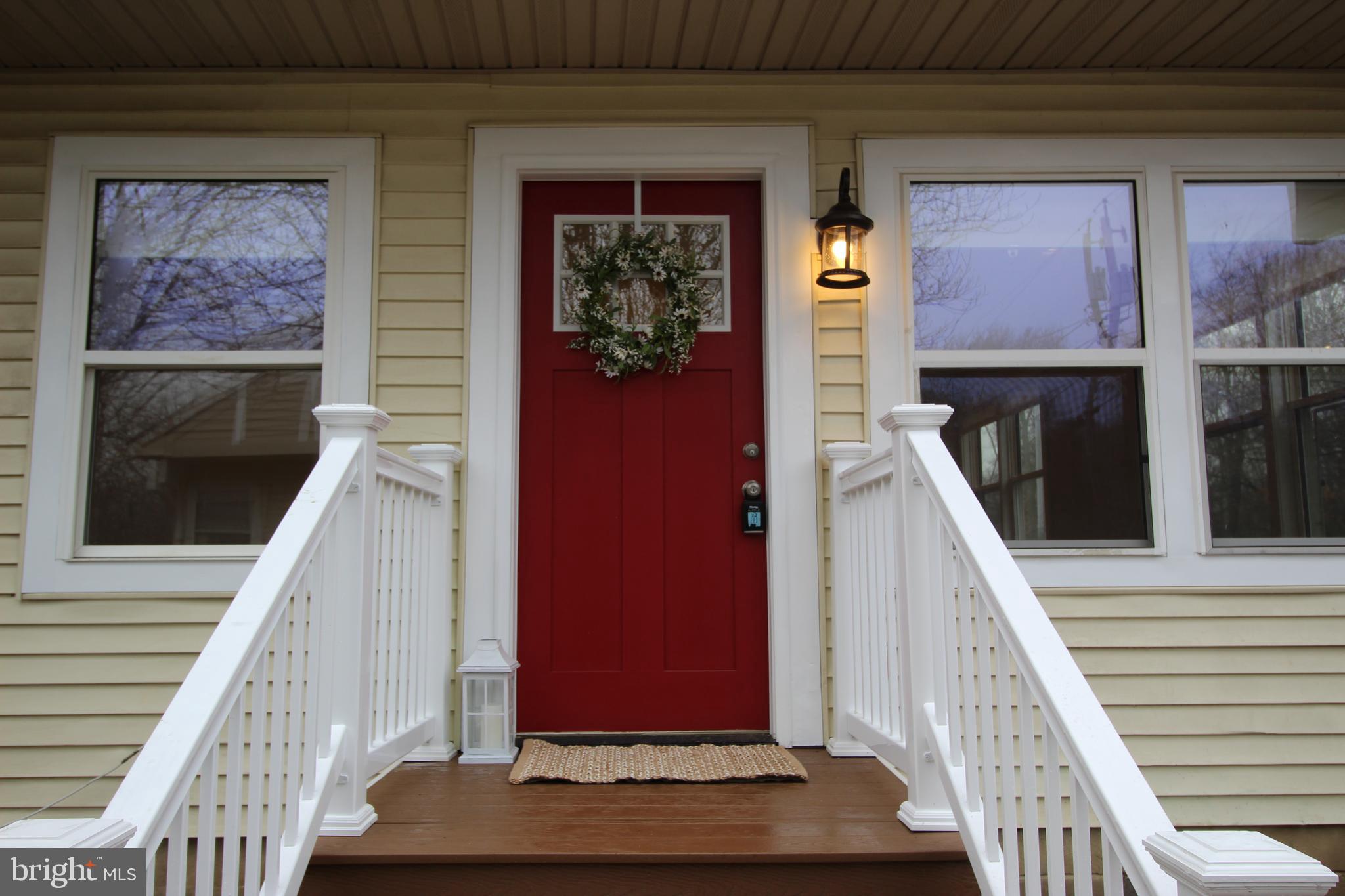 EDGEWATER - Residential Lease