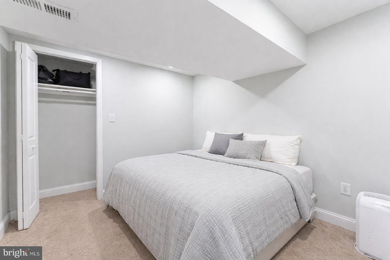 KETTERING - Residential