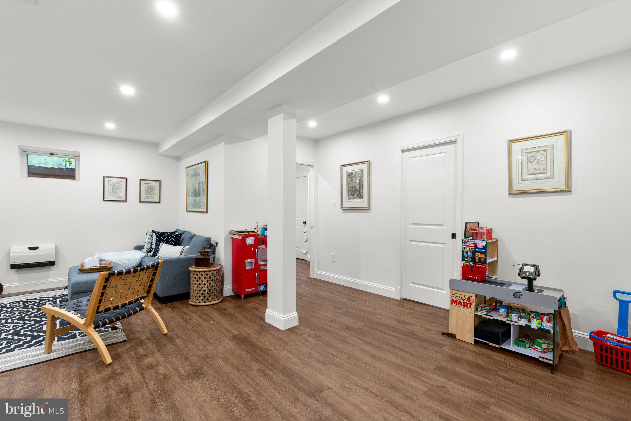 SOMERSET HEIGHTS - Residential Lease