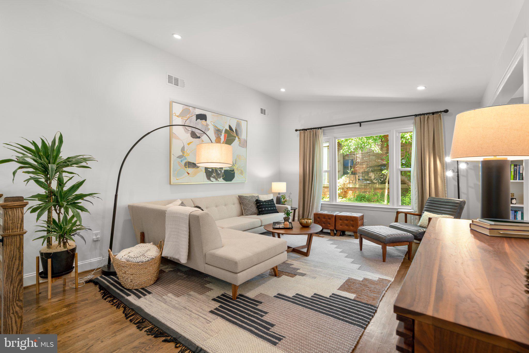 SOMERSET HEIGHTS - Residential Lease