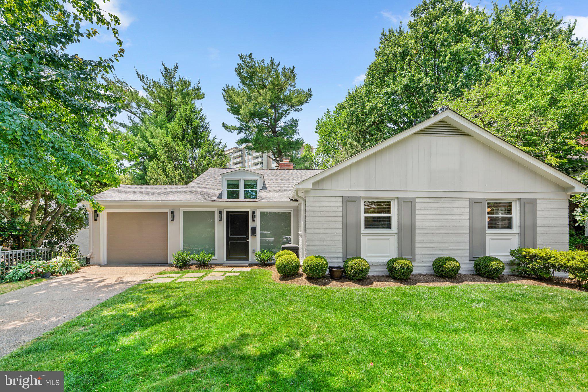 SOMERSET HEIGHTS - Residential Lease