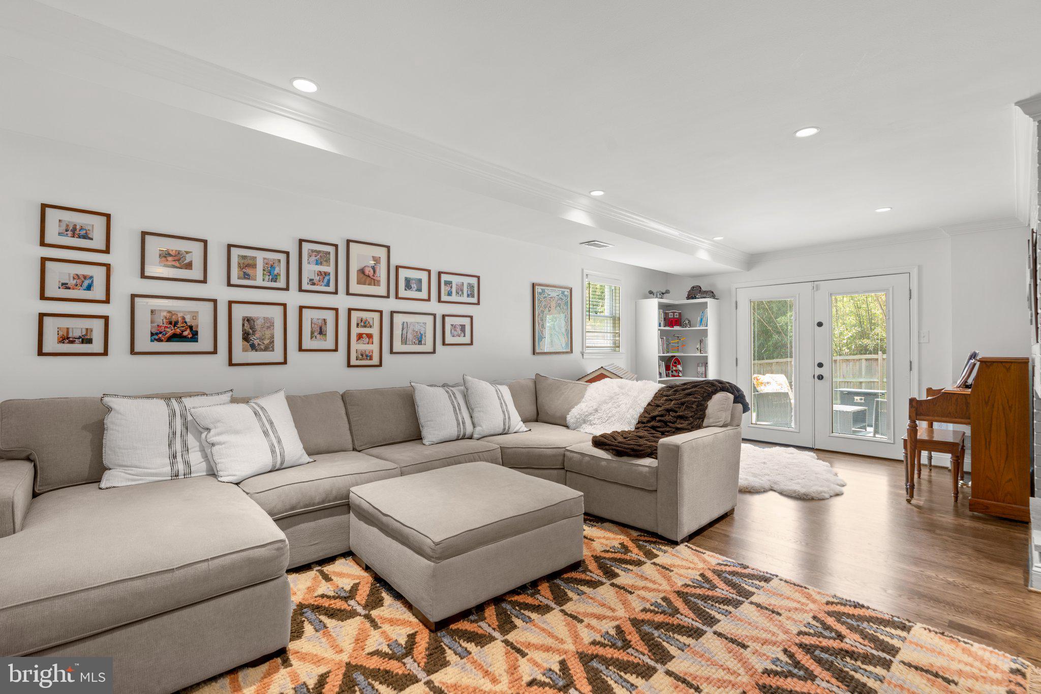 SOMERSET HEIGHTS - Residential Lease