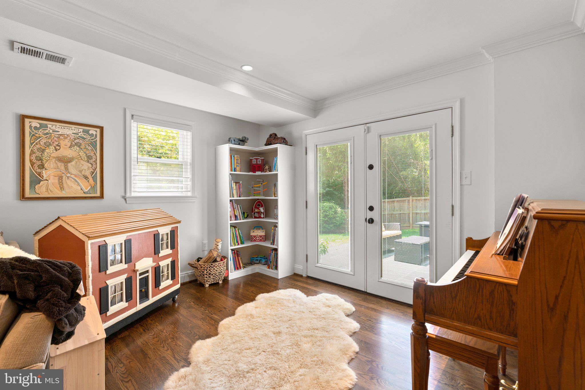 SOMERSET HEIGHTS - Residential Lease