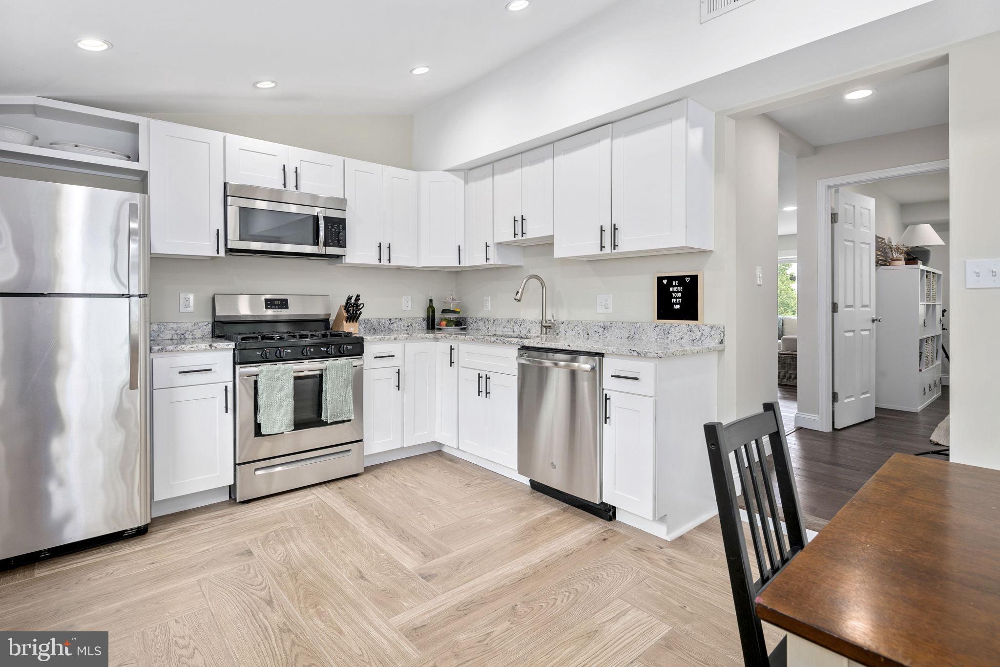 VIRGINIA HILLS - Residential