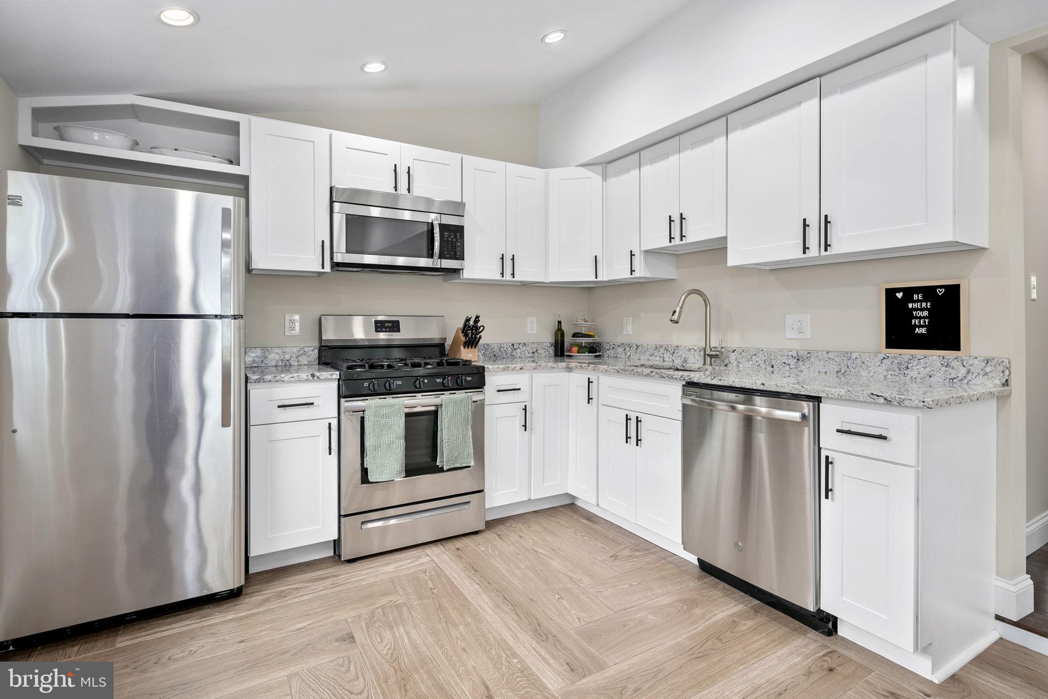 VIRGINIA HILLS - Residential