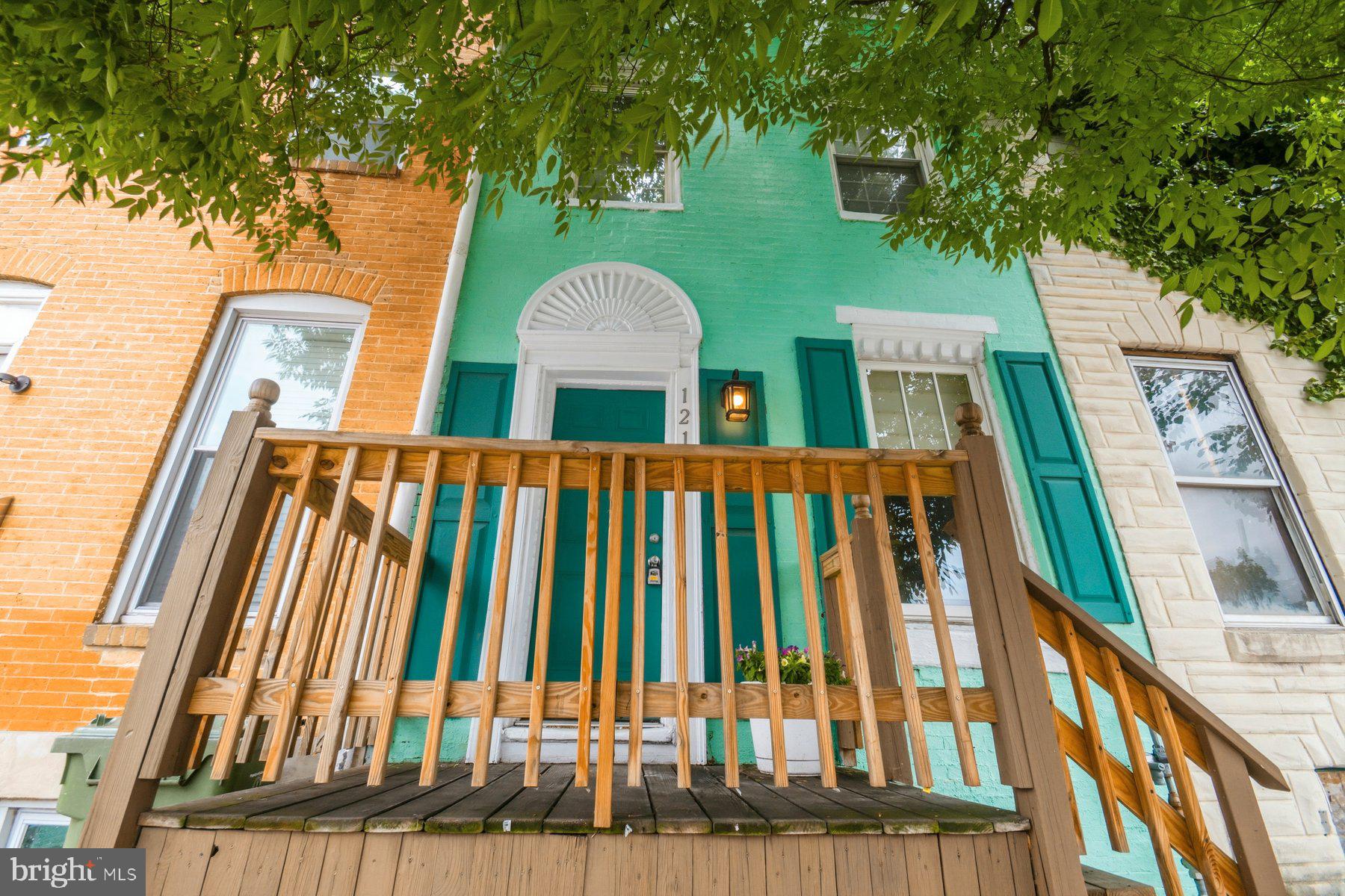 HOLLINS MARKET - Residential