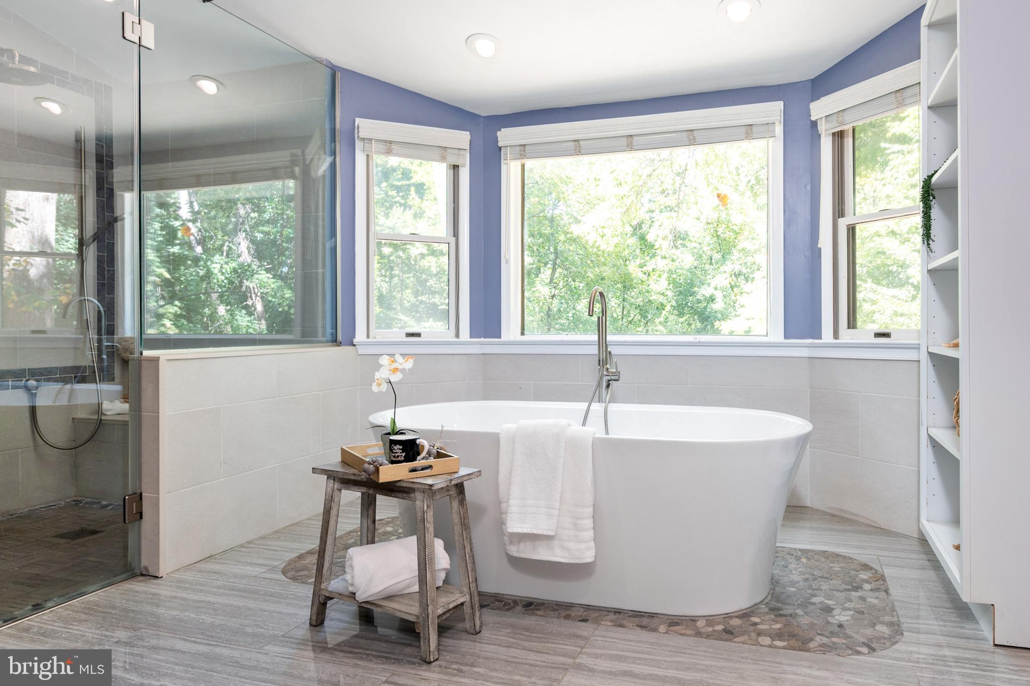 PINECREST - Residential