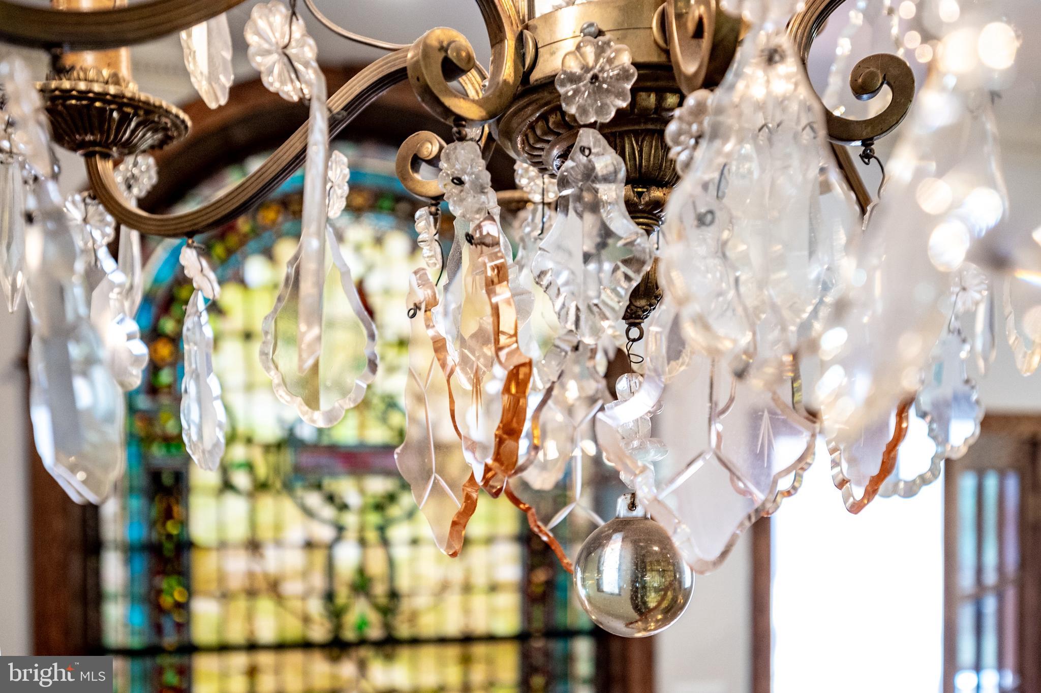 PINECREST - Residential