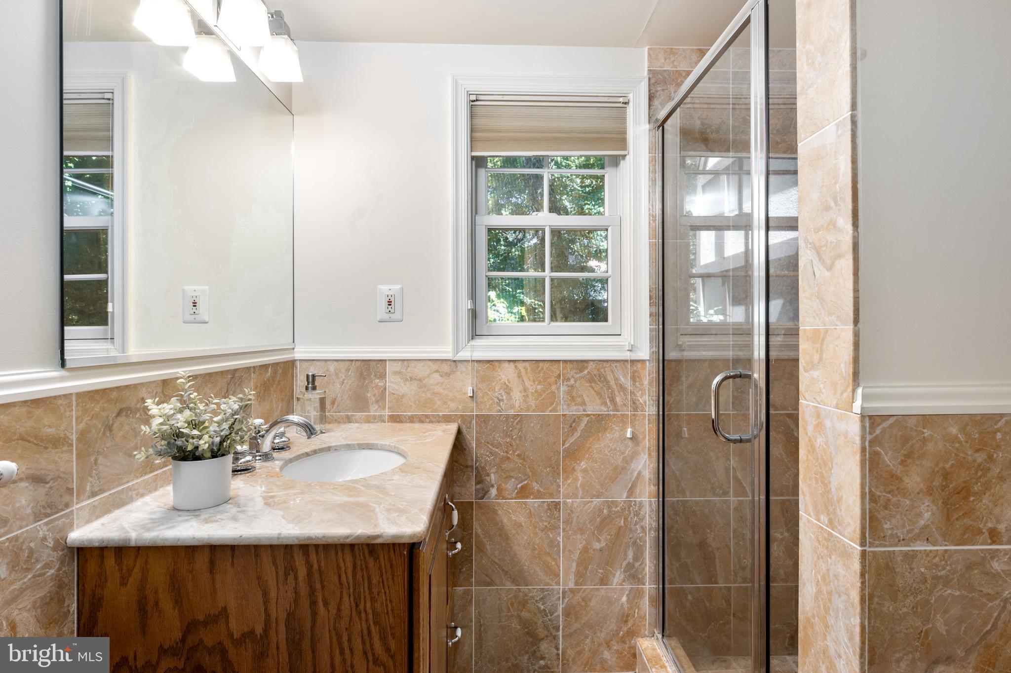 PINECREST - Residential