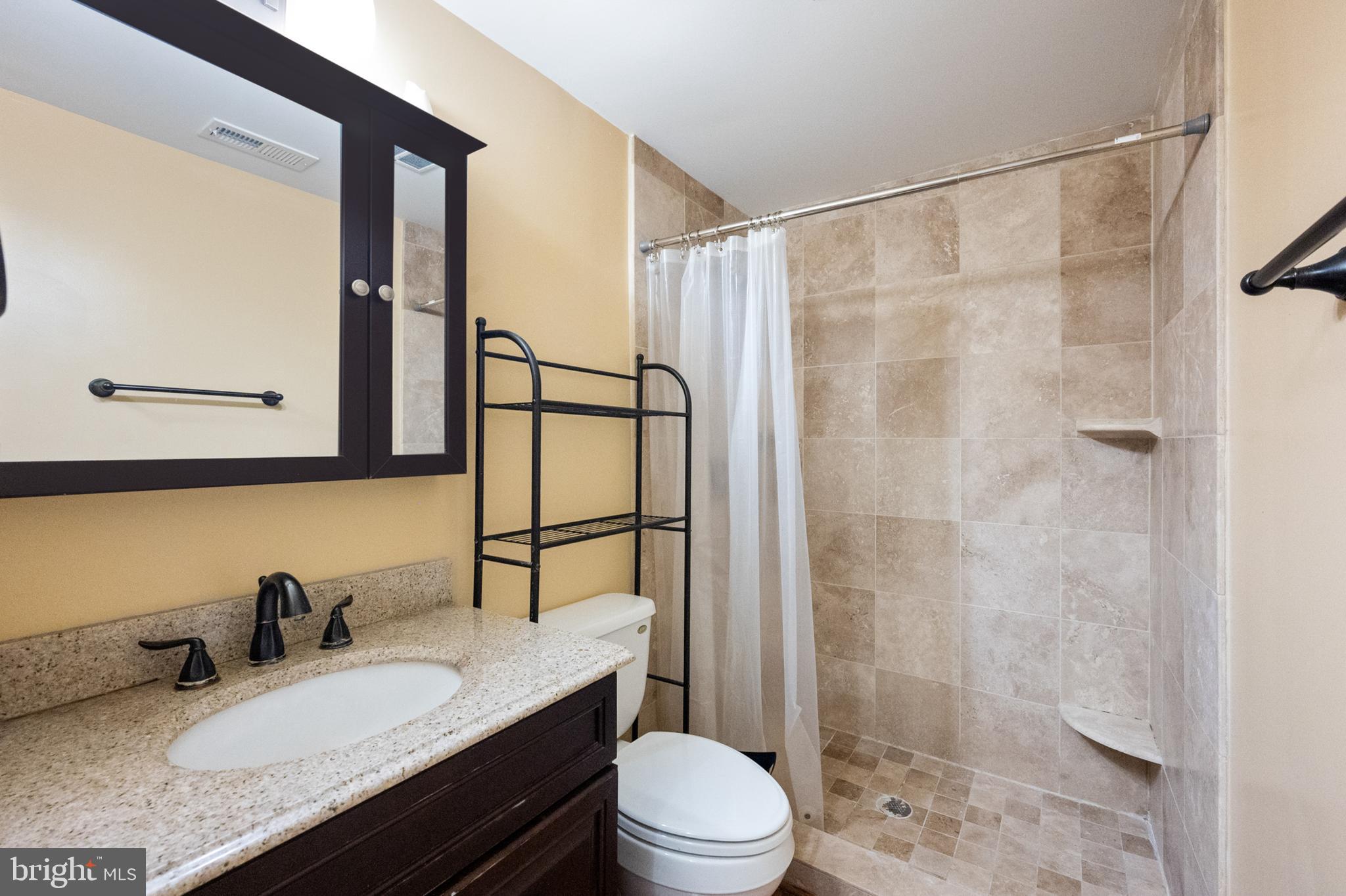 PINECREST - Residential