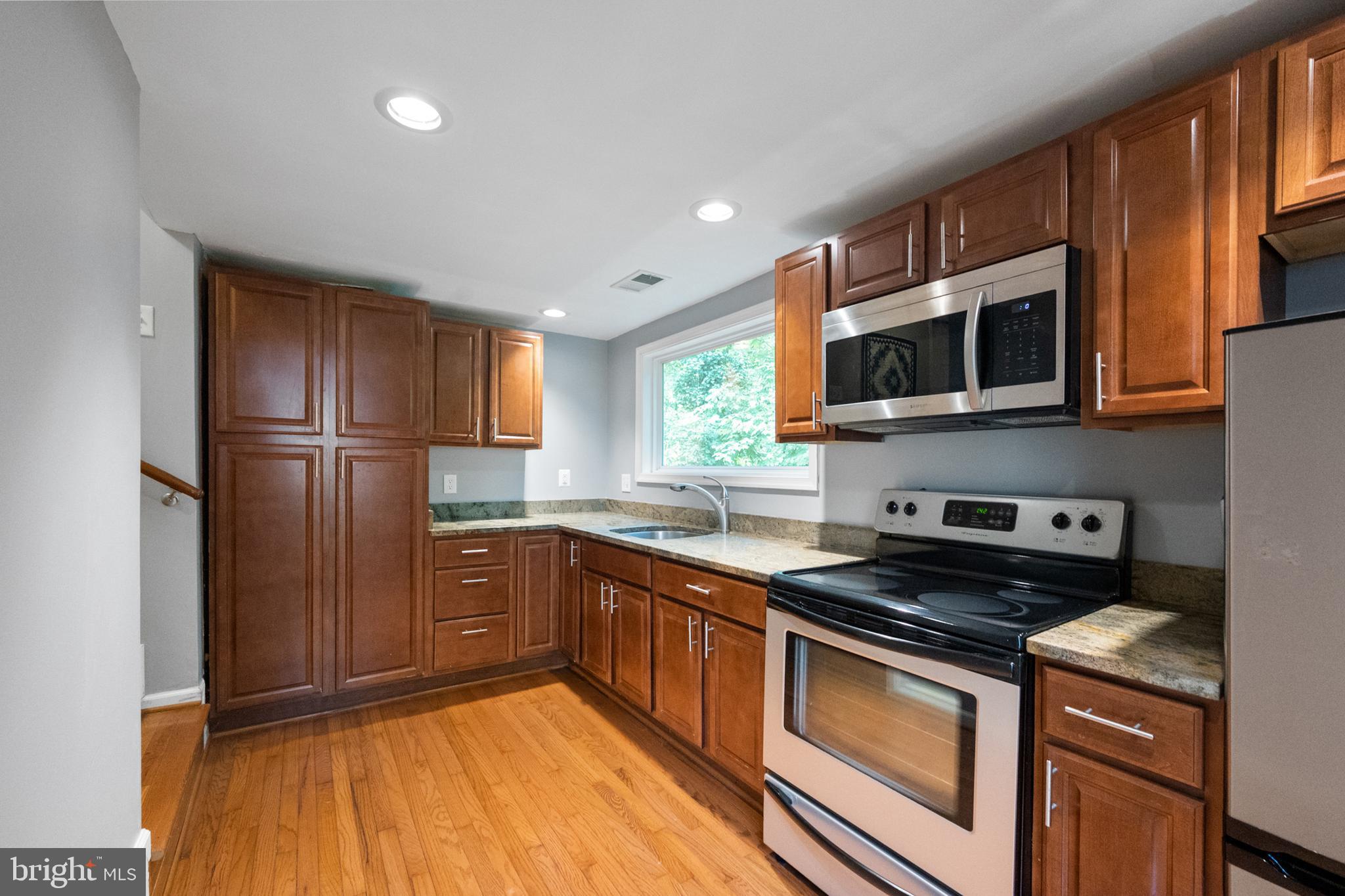 PINECREST - Residential