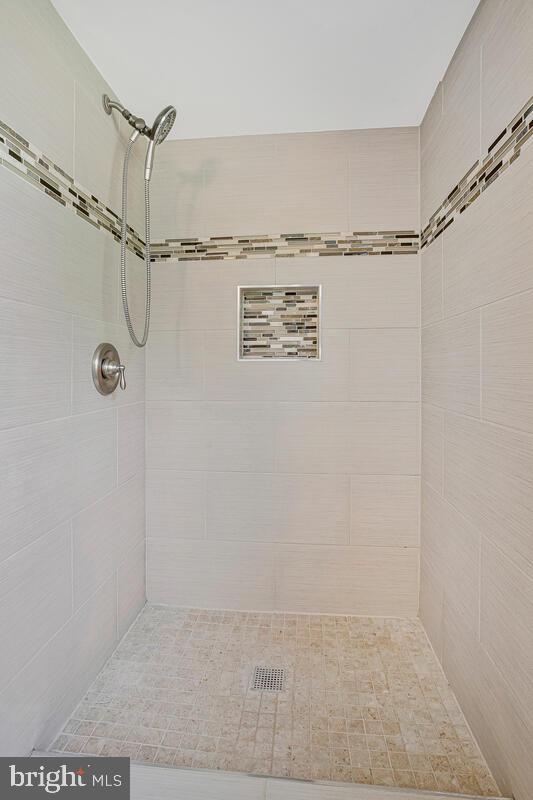 RUNNING BROOK - Residential