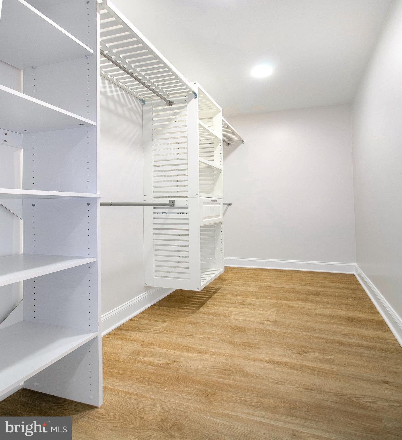 ASHBURN FARM - Residential