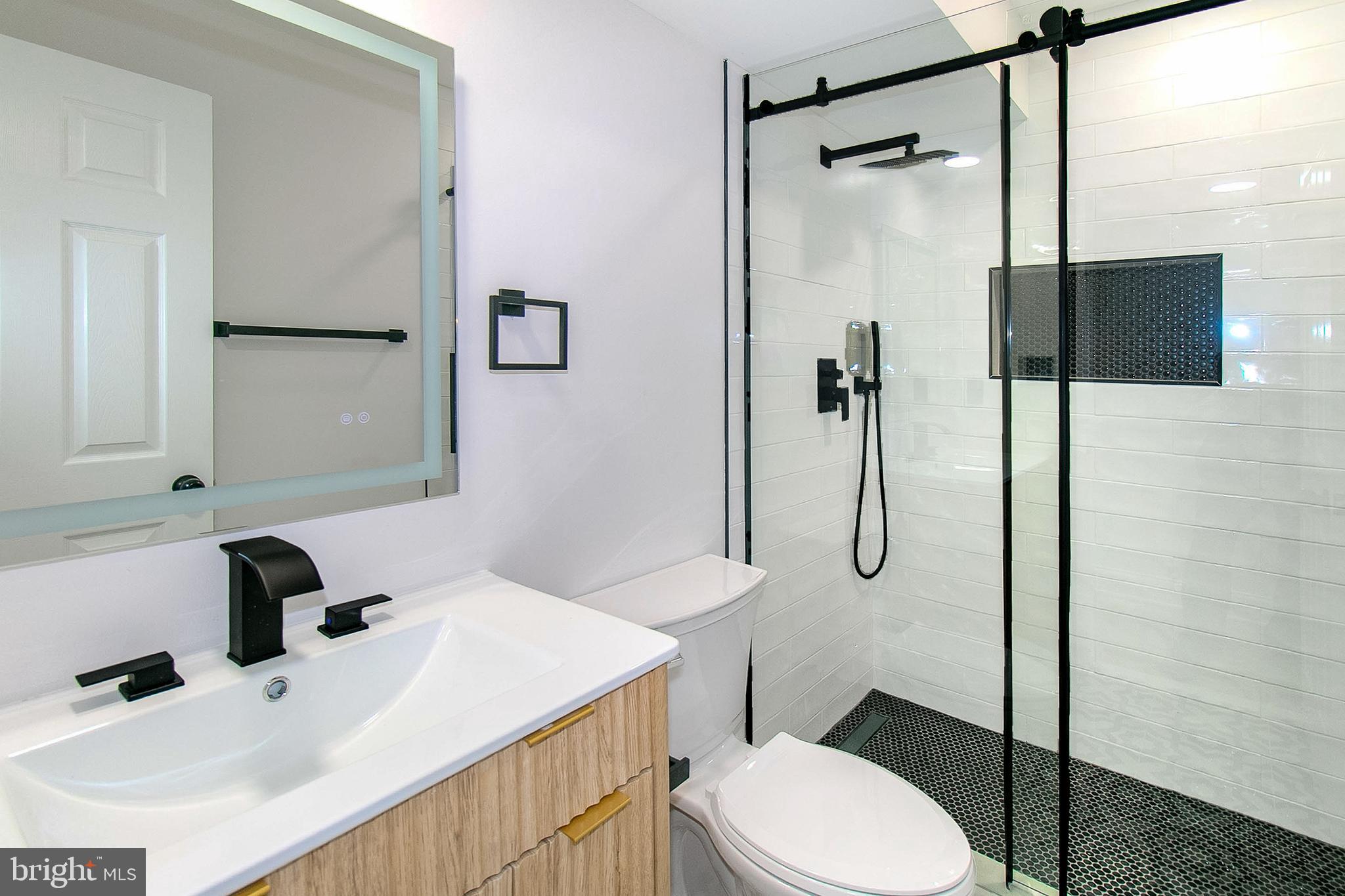 ASHBURN FARM - Residential