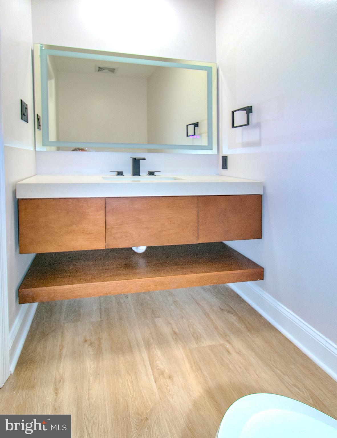 ASHBURN FARM - Residential