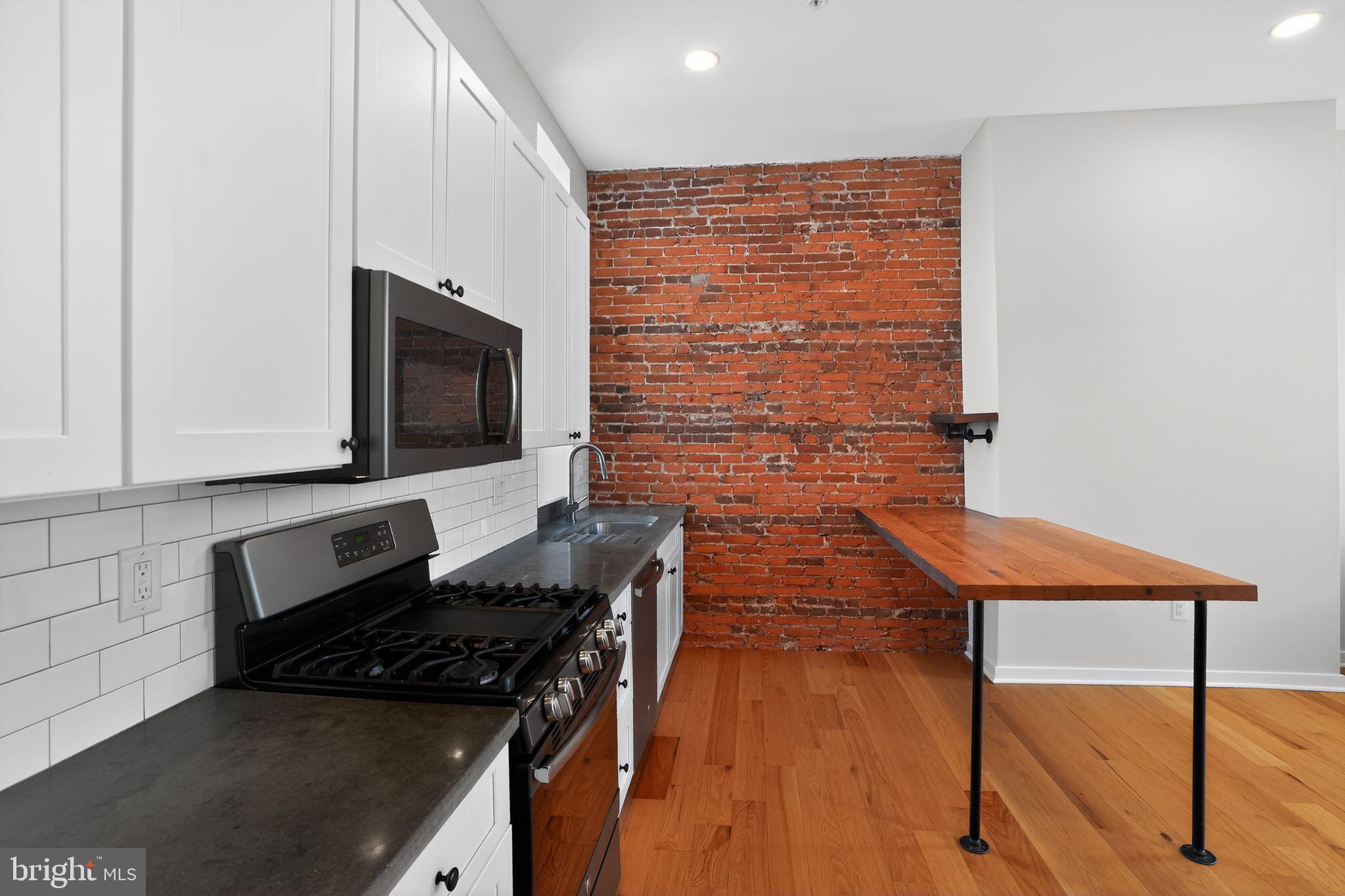 SOUTH KENSINGTON - Residential