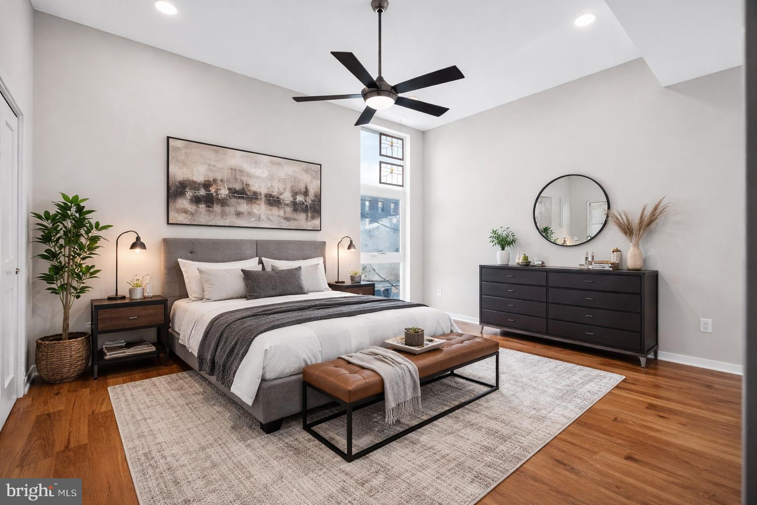 SOUTH KENSINGTON - Residential