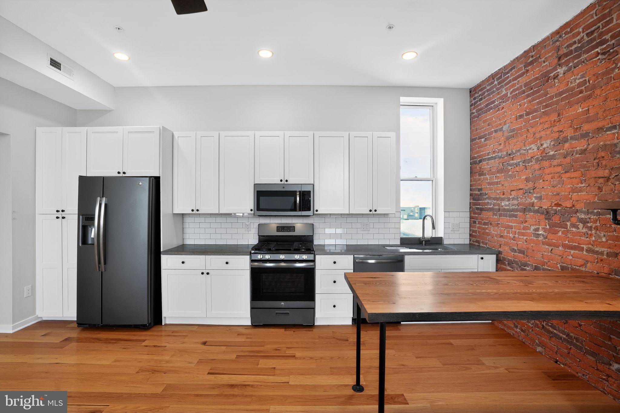 SOUTH KENSINGTON - Residential