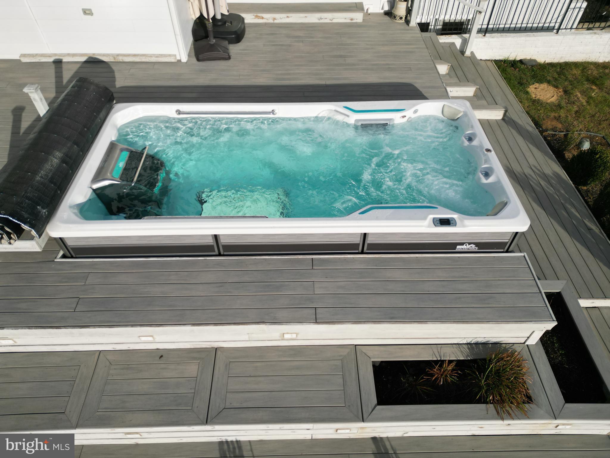 SOUTHERN HILLS - Residential