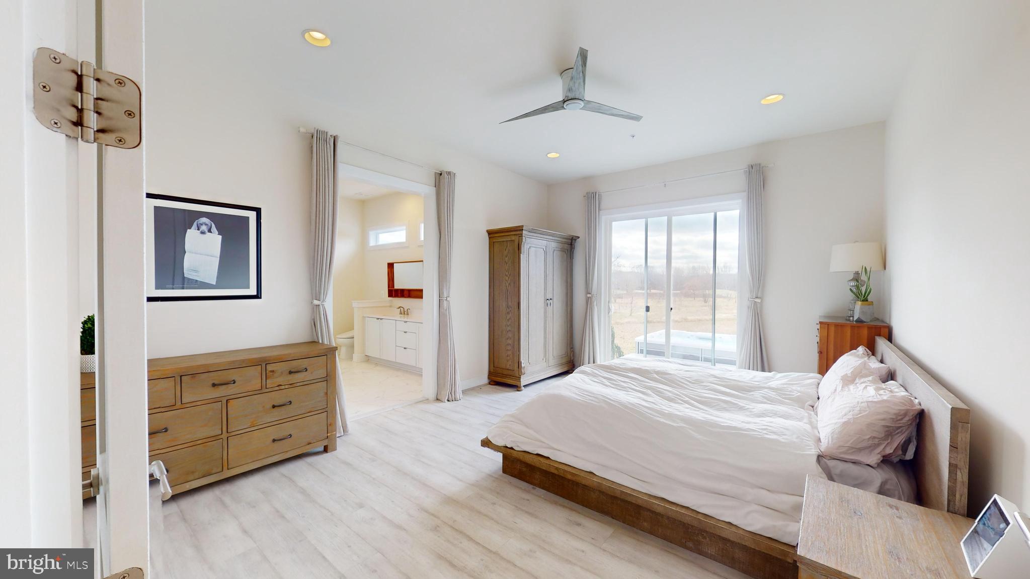 SOUTHERN HILLS - Residential