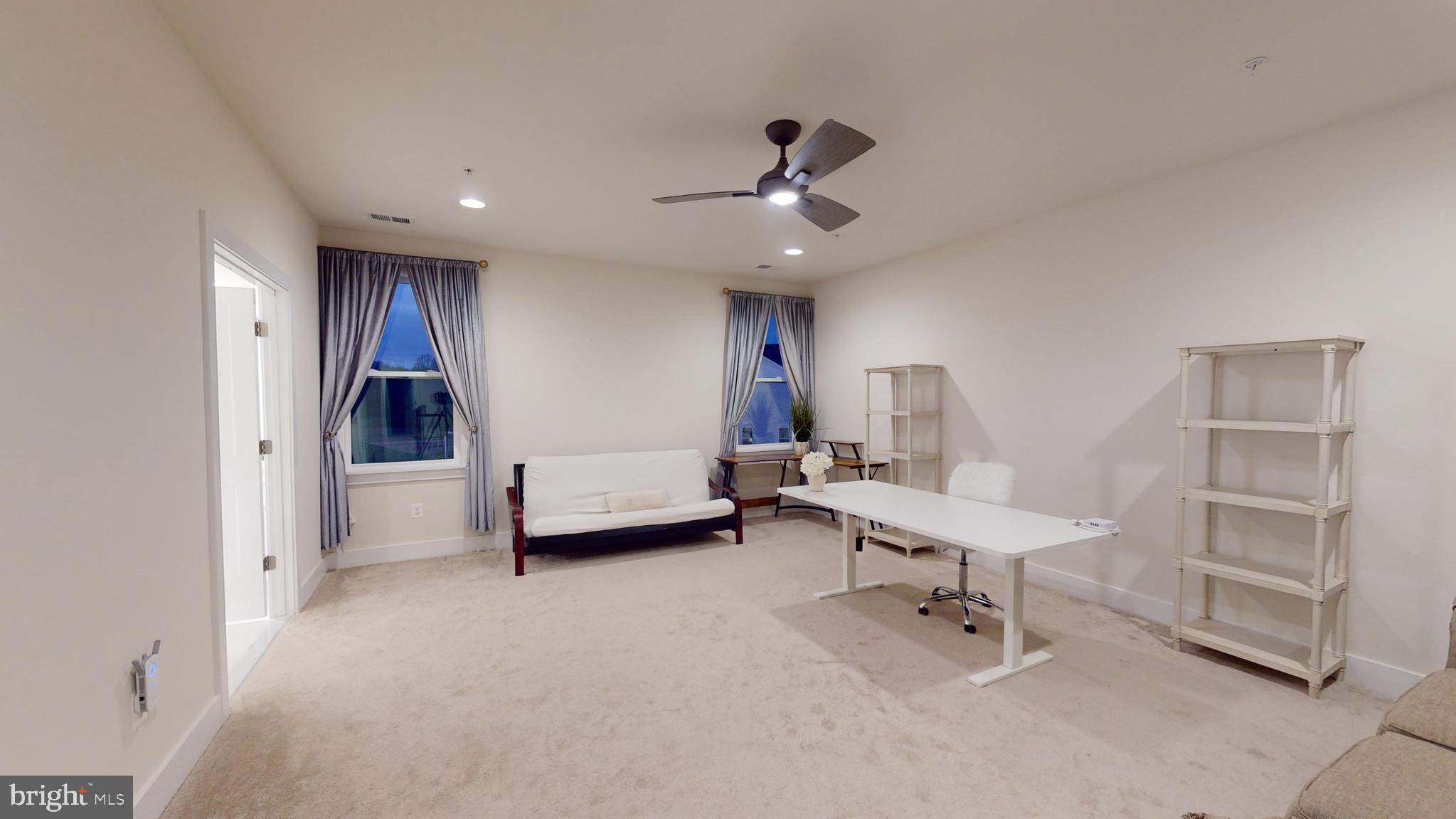 SOUTHERN HILLS - Residential