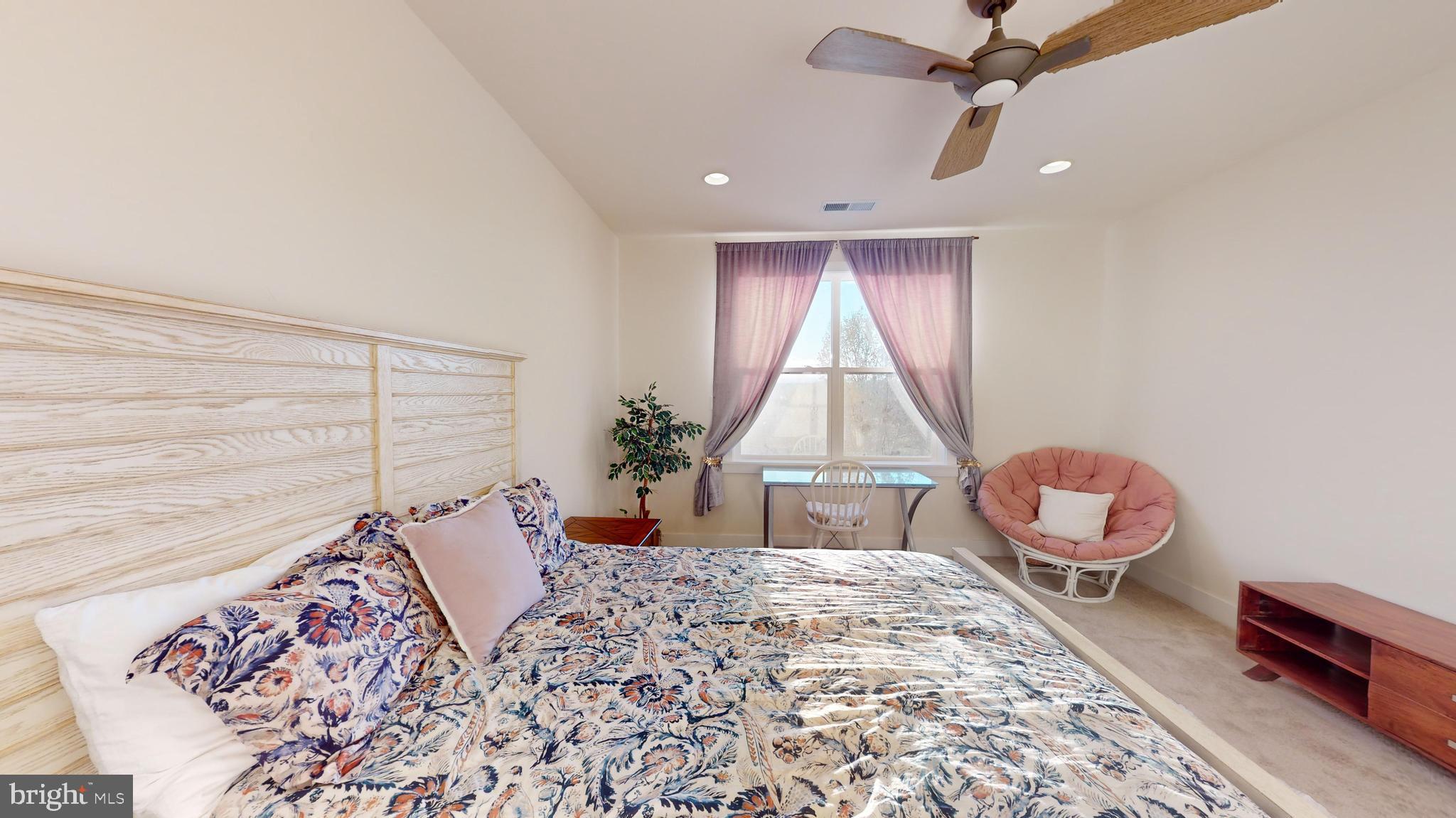 SOUTHERN HILLS - Residential