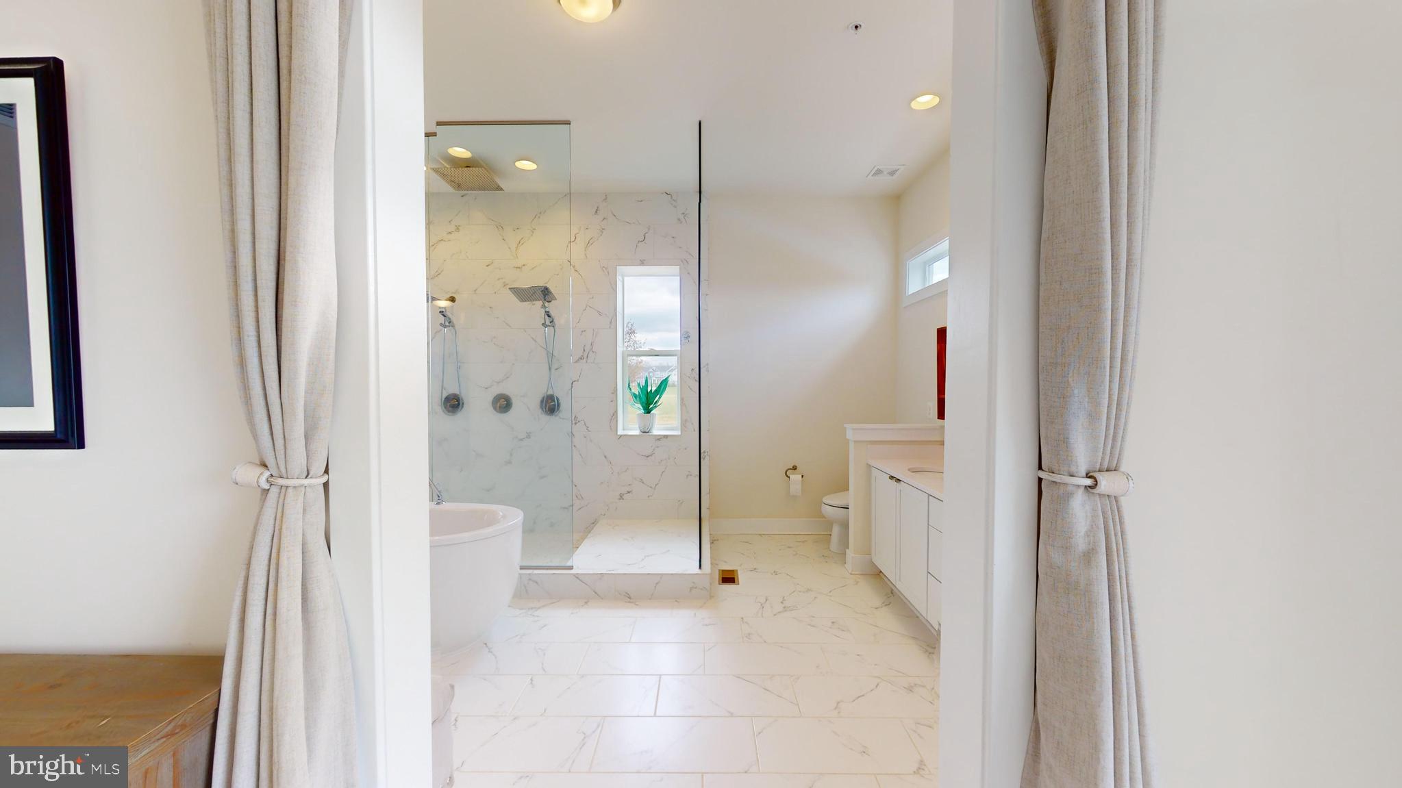 SOUTHERN HILLS - Residential