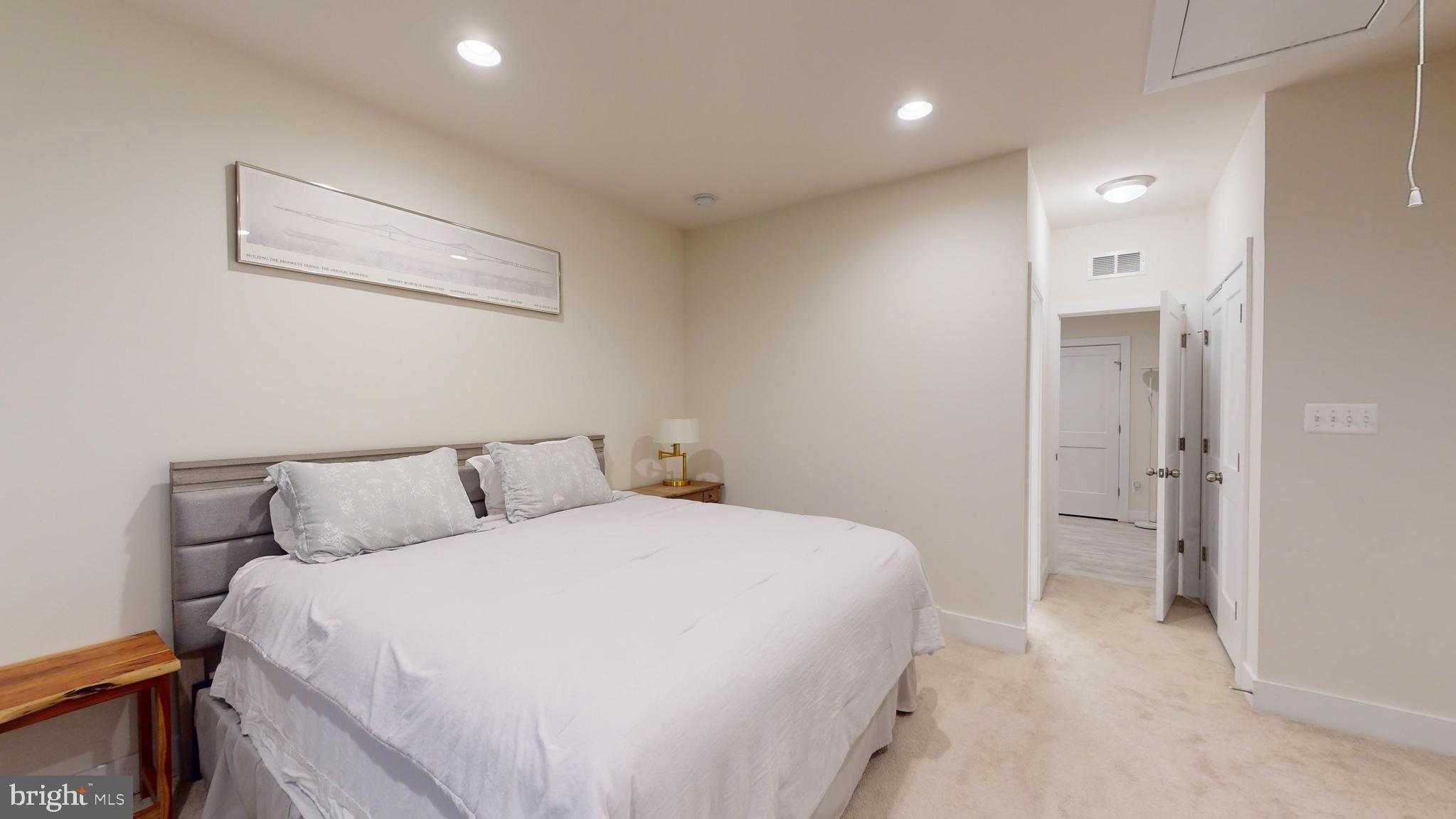 SOUTHERN HILLS - Residential