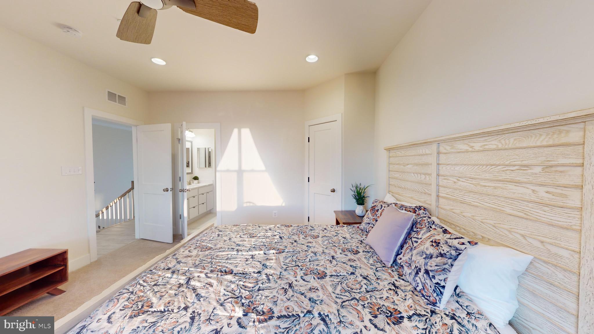 SOUTHERN HILLS - Residential