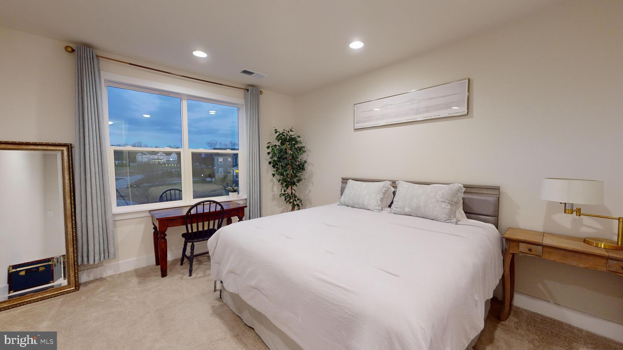 SOUTHERN HILLS - Residential