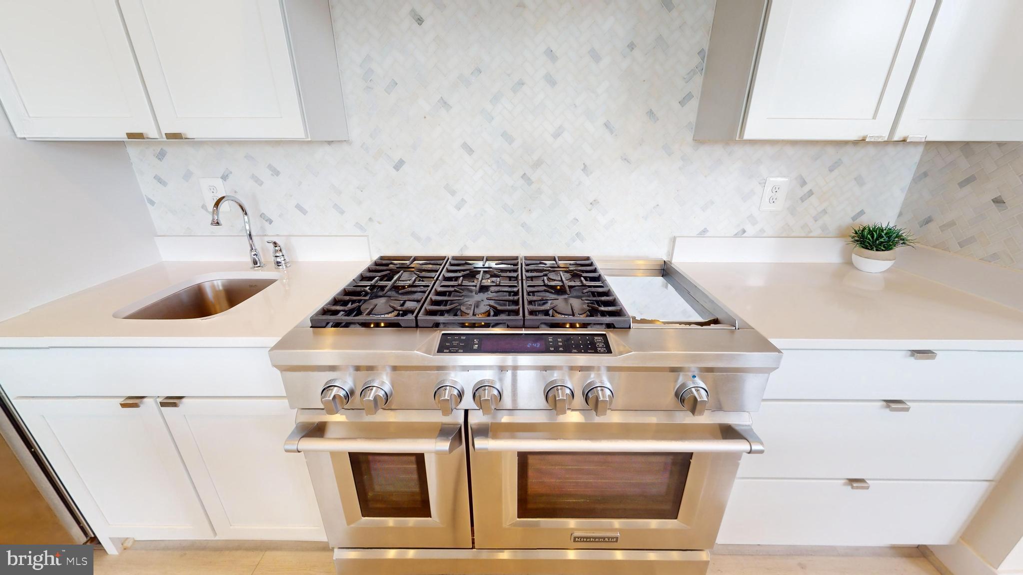 SOUTHERN HILLS - Residential