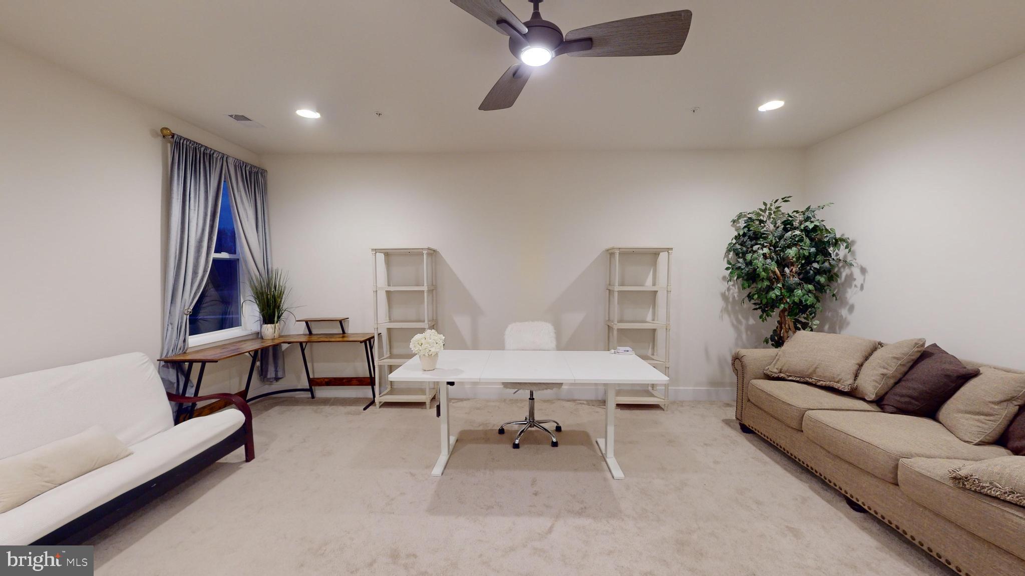 SOUTHERN HILLS - Residential